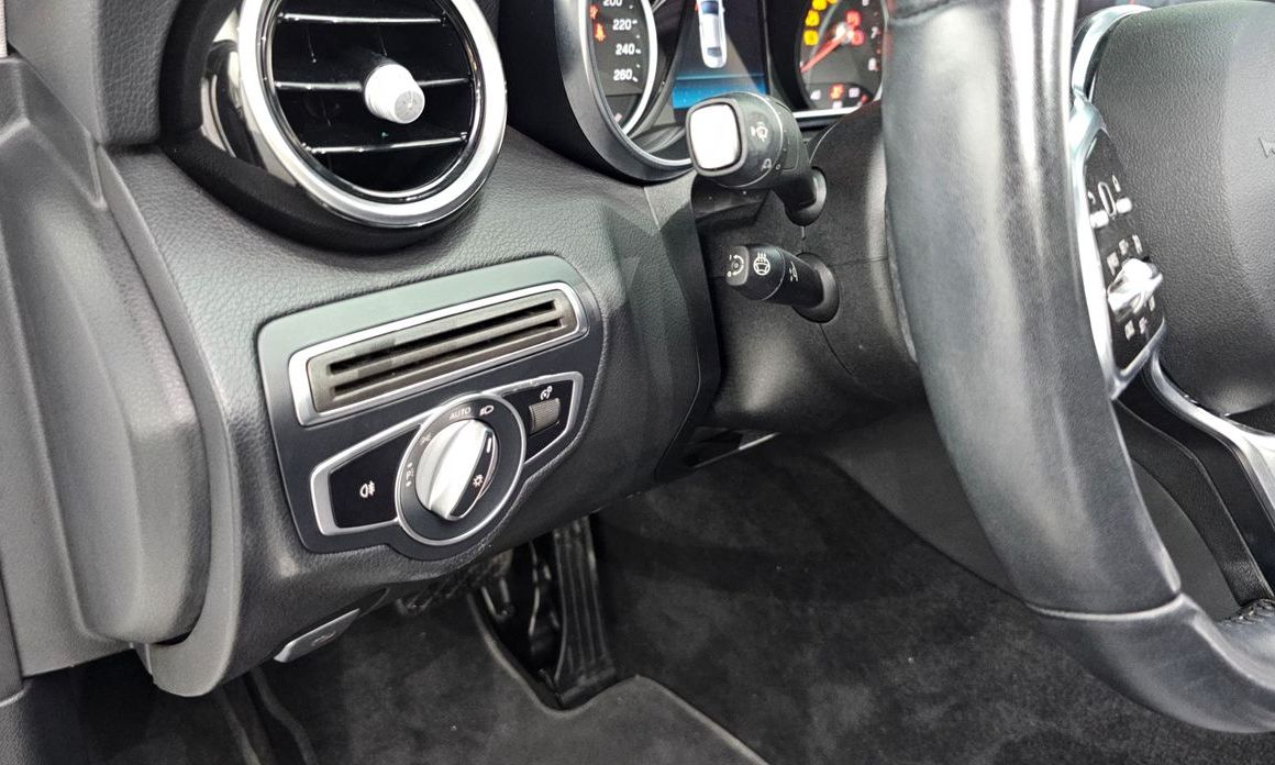 Mercedes-Benz C-Class 2020