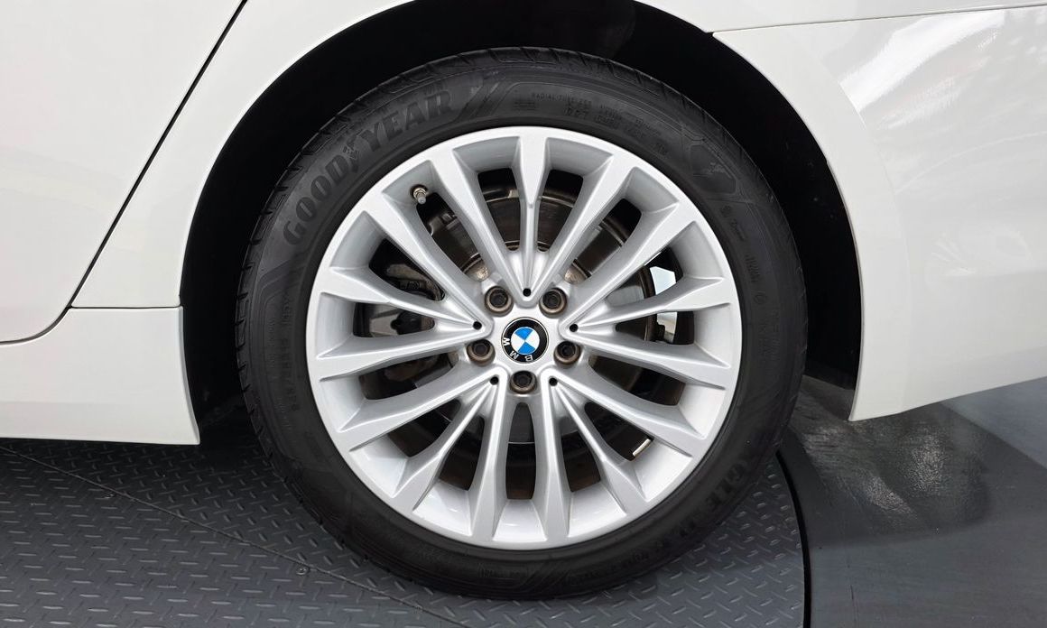 BMW 5-Series 2018