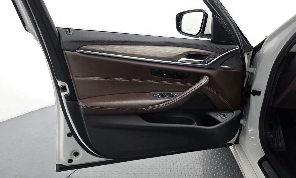 BMW 5-Series 2018