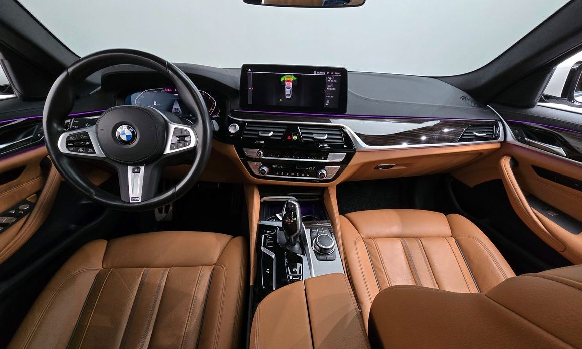 BMW 5-Series 2022