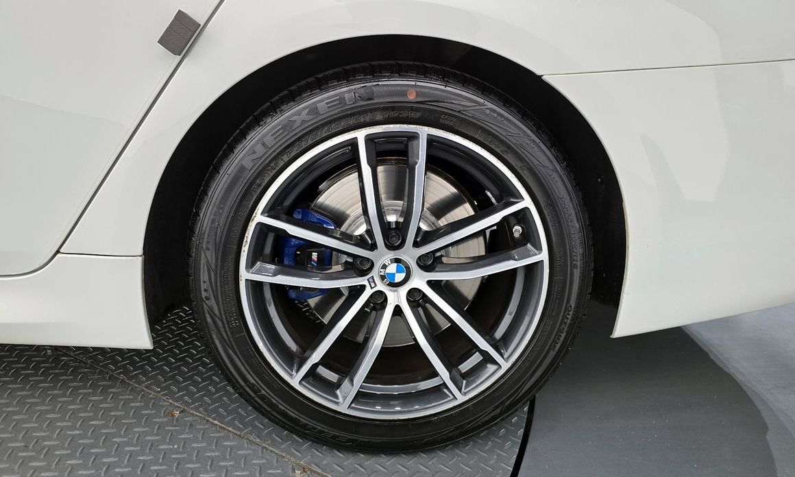 BMW 5-Series 2022