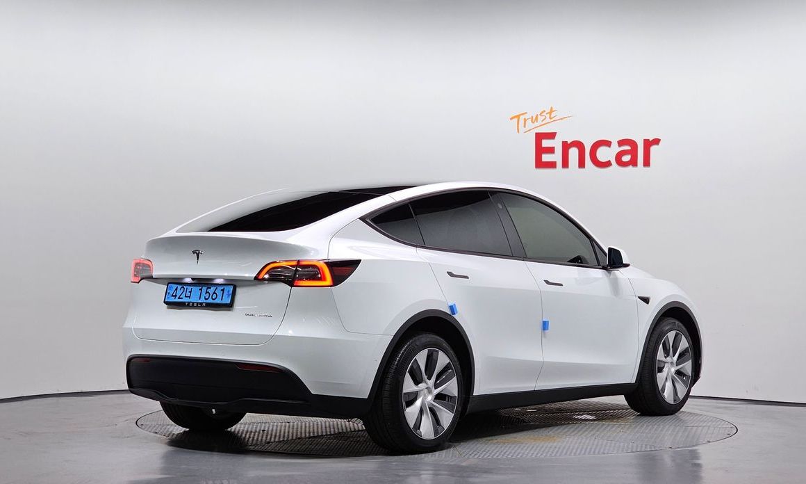 Tesla Model Y 2022