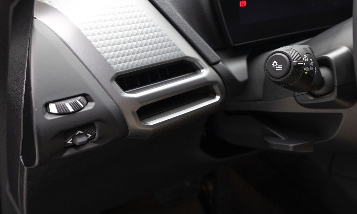 BMW 2-Series 2025
