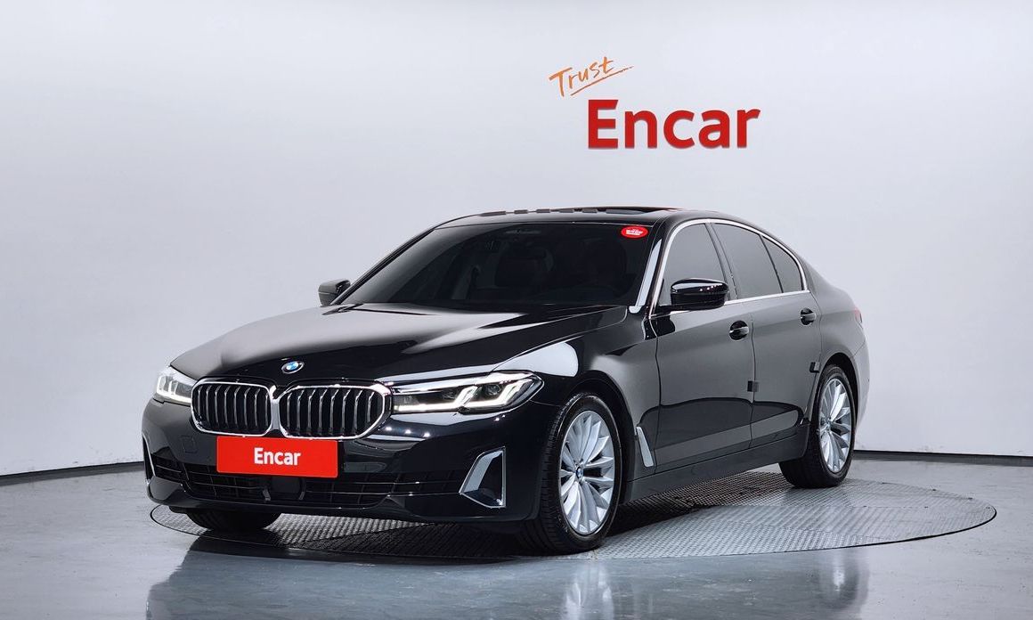 BMW 5-Series 2023
