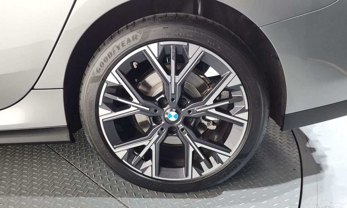 BMW 2-Series 2025