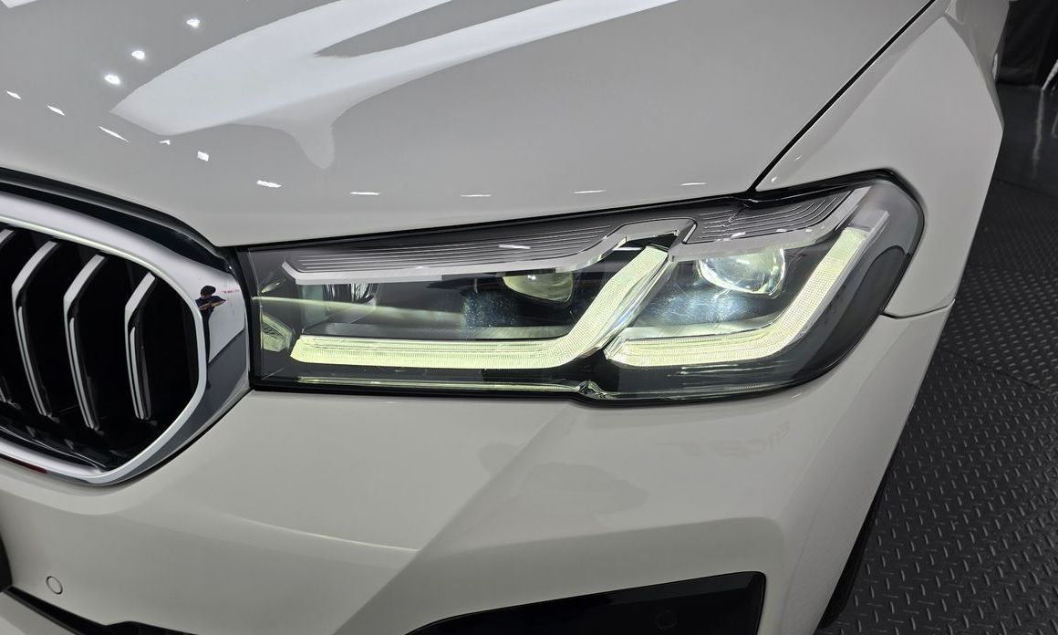 BMW 5-Series 2022