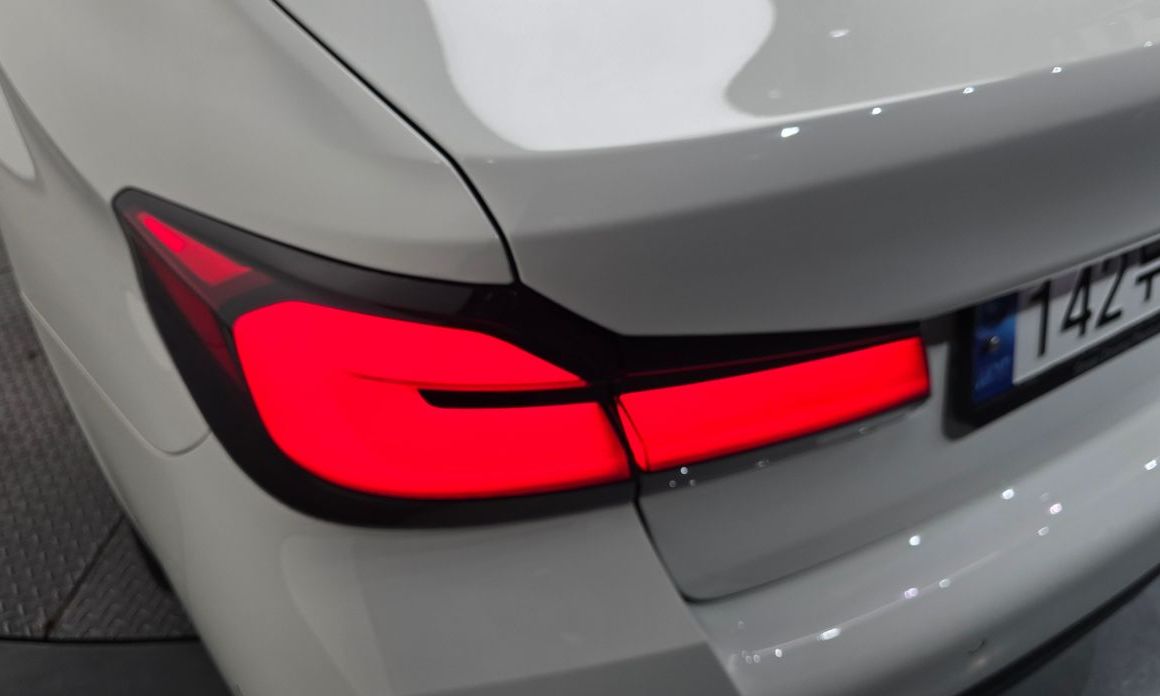 BMW 5-Series 2022