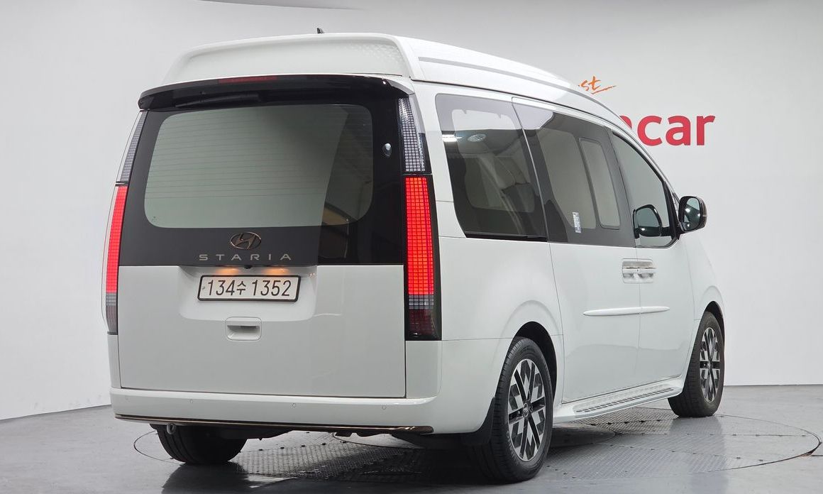 Hyundai Staria 2023