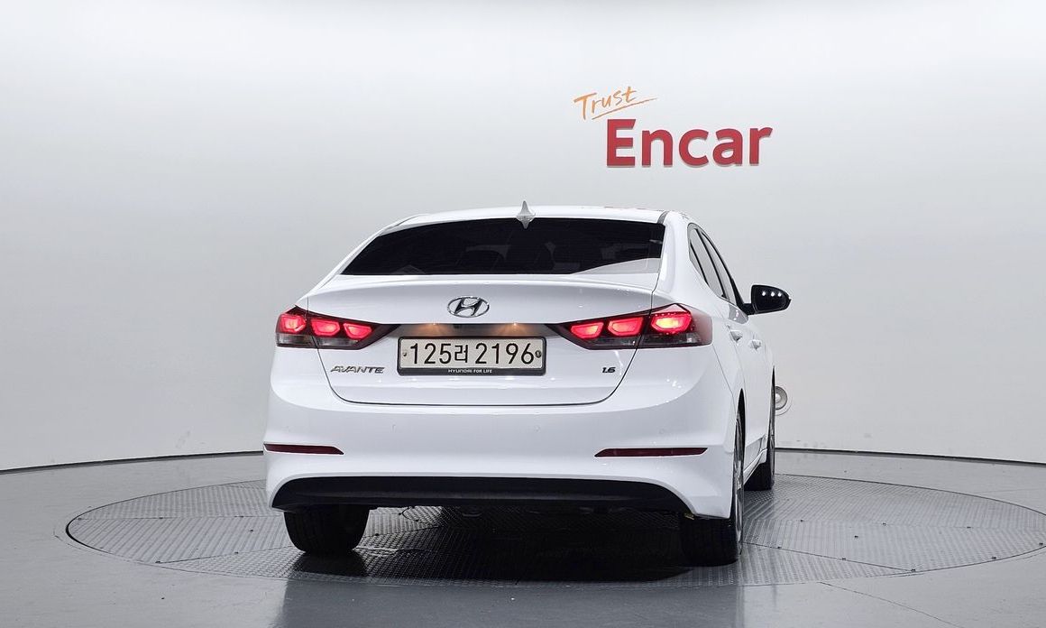 Hyundai AVANTE 2018
