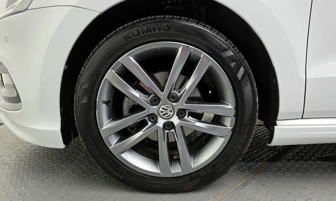 Volkswagen Polo 2015