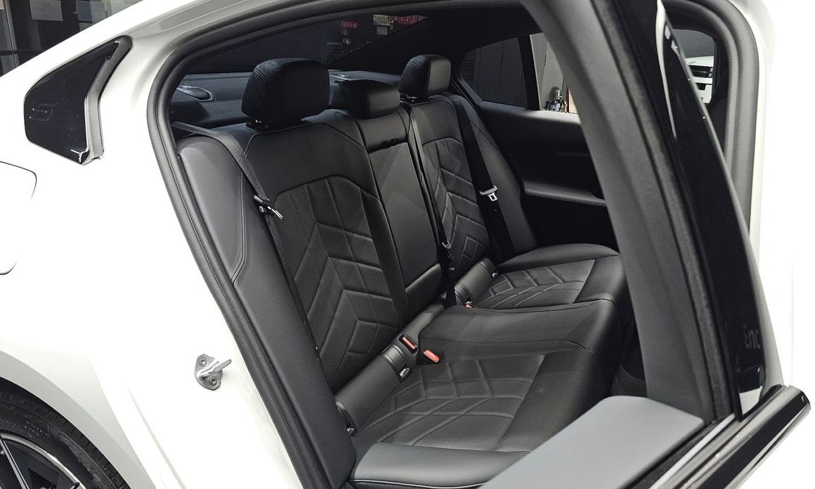 BMW 5-Series 2025