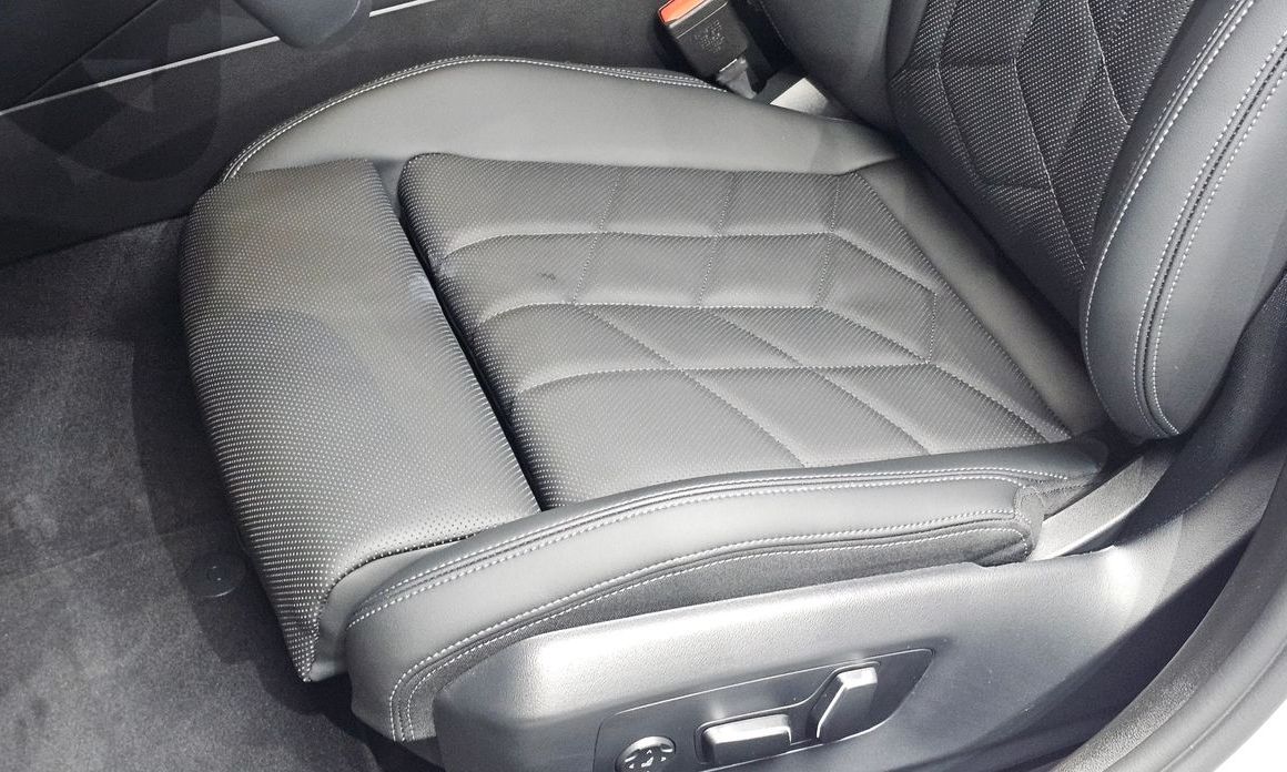 BMW 5-Series 2025