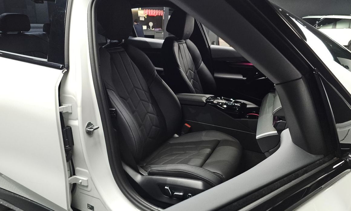 BMW 5-Series 2025