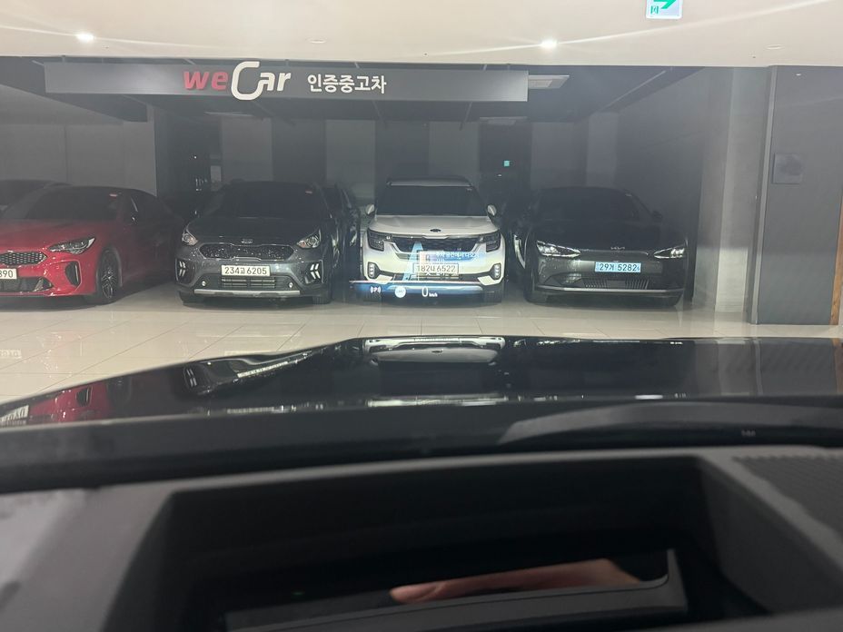 BMW 5-Series 2024