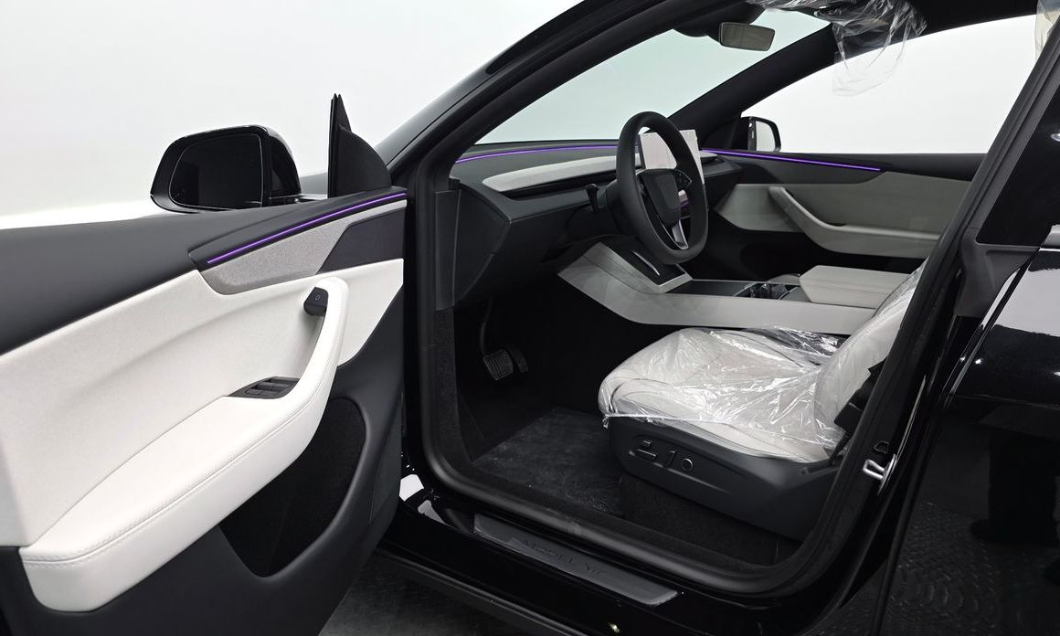 Tesla Model Y 2026