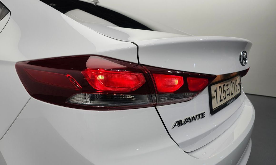Hyundai AVANTE 2018