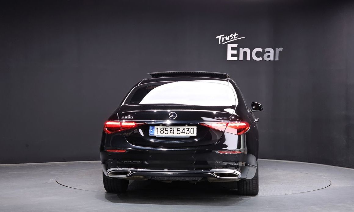 Mercedes-Benz S-Class 2021