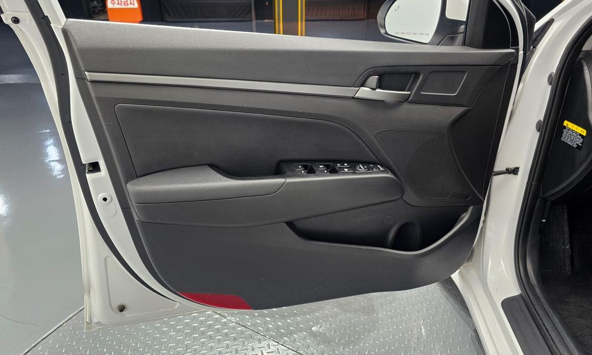 Hyundai AVANTE 2018