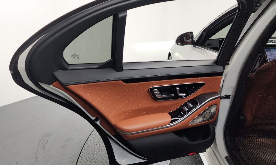 Mercedes-Benz S-Class 2023