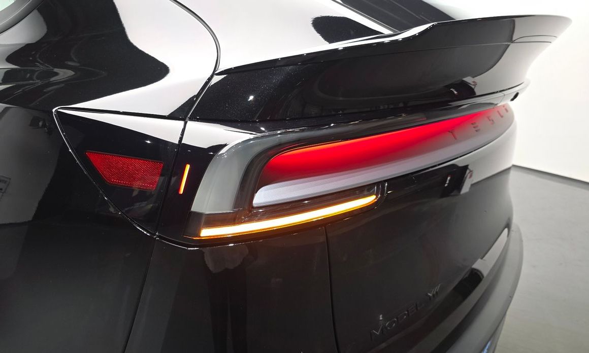 Tesla Model Y 2026
