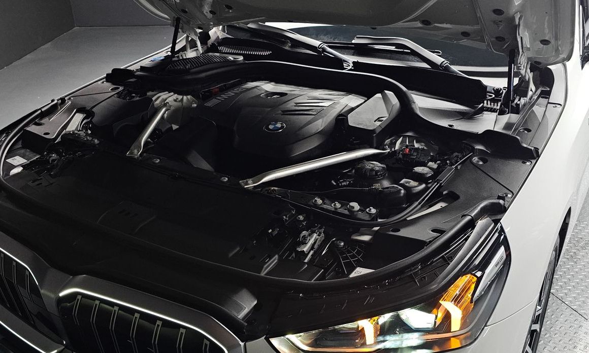 BMW 5-Series 2025