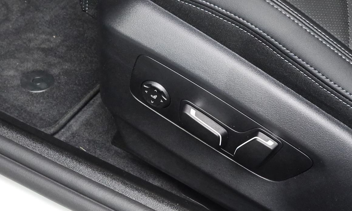 BMW 5-Series 2025