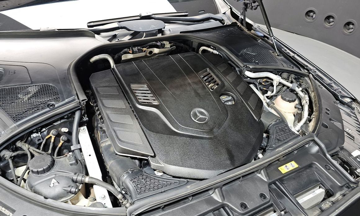 Mercedes-Benz S-Class 2021