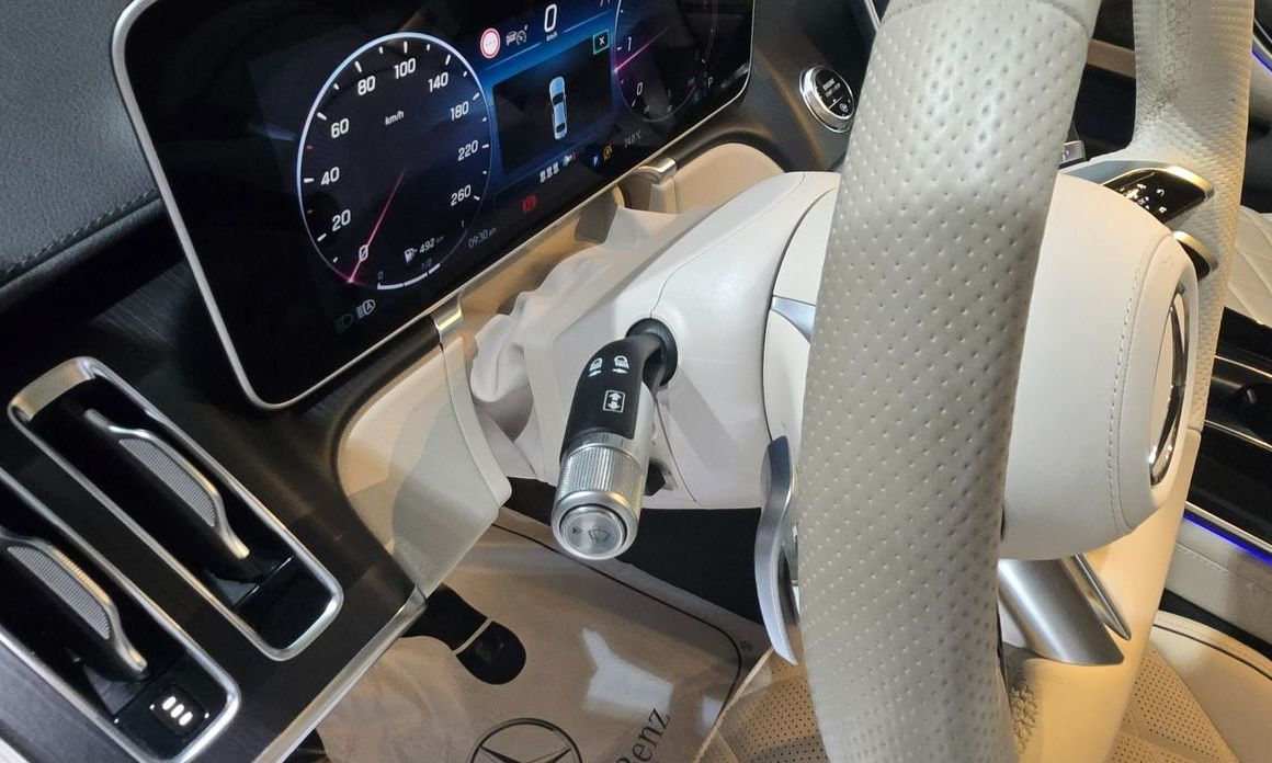 Mercedes-Benz S-Class 2023