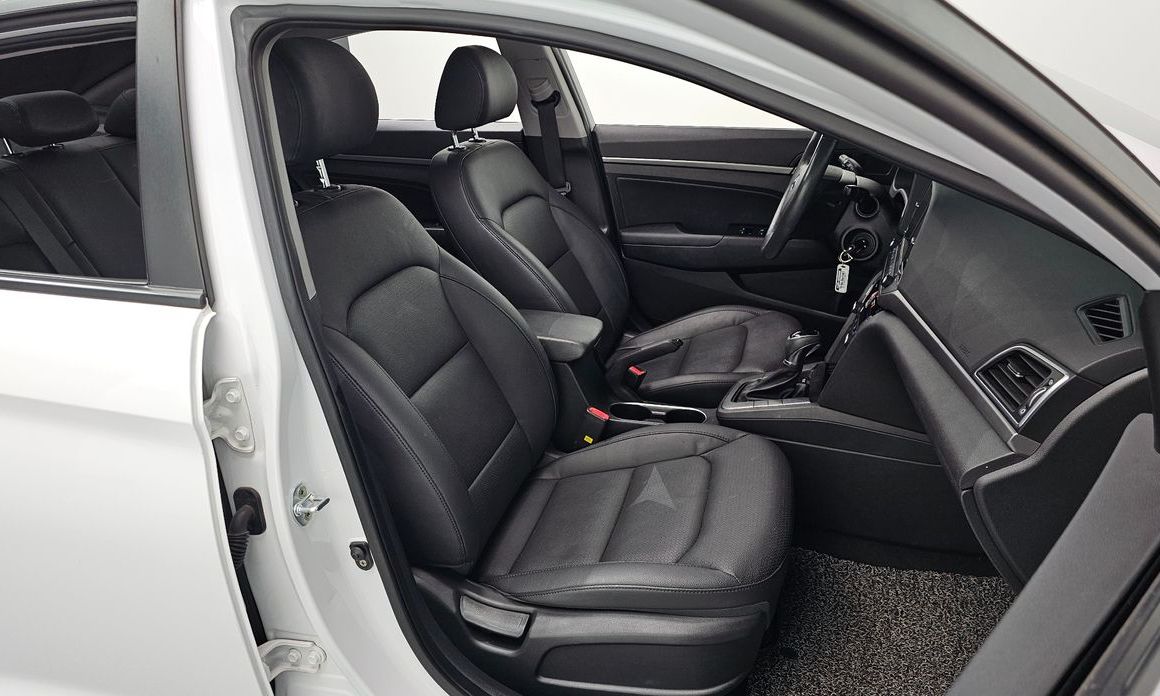 Hyundai AVANTE 2018