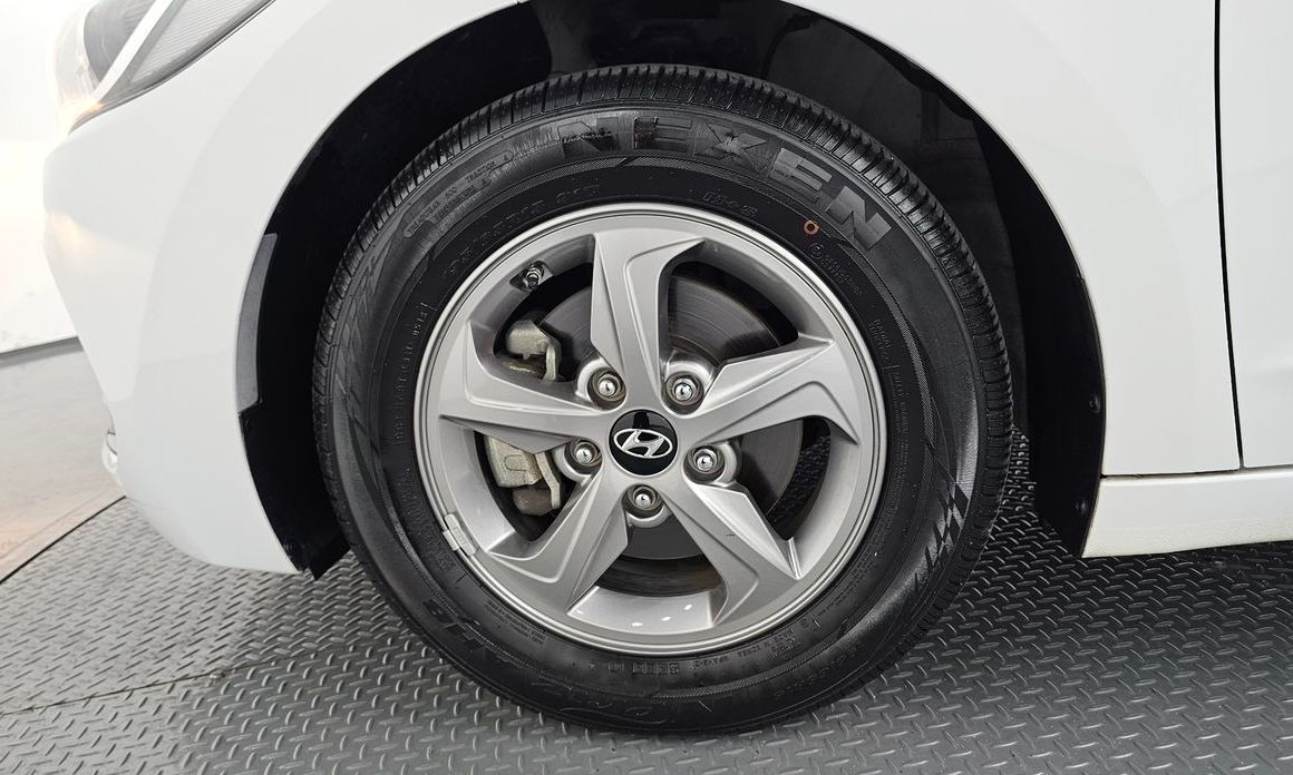 Hyundai AVANTE 2018