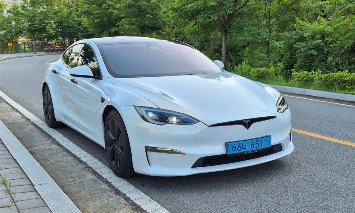 Tesla Model S 2023