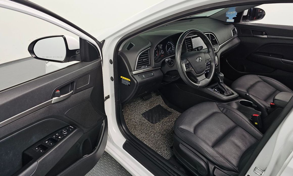 Hyundai AVANTE 2018