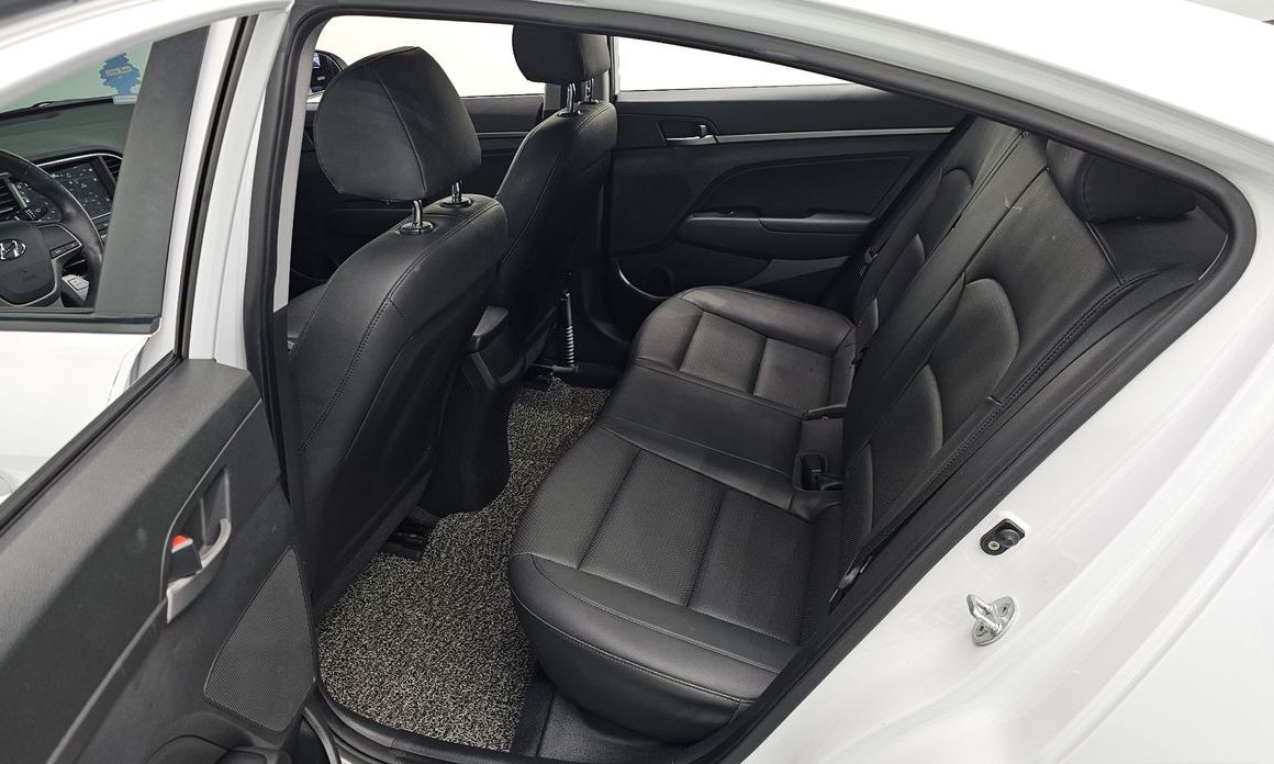 Hyundai AVANTE 2018