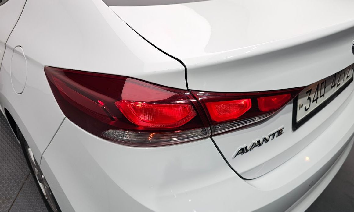 Hyundai AVANTE 2018