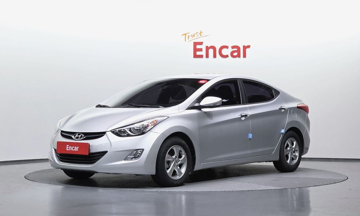 Hyundai AVANTE 2013