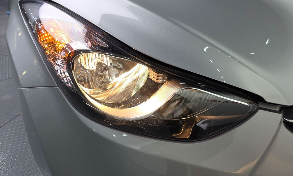 Hyundai AVANTE 2013