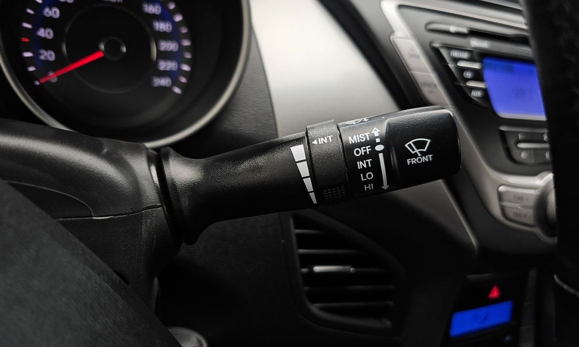 Hyundai AVANTE 2013