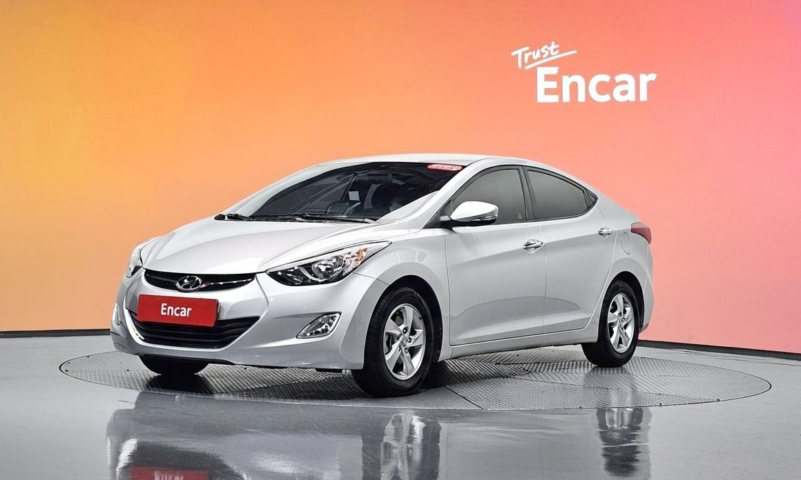 Hyundai AVANTE 2013