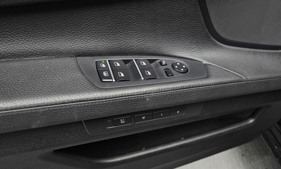 BMW 7-Series 2010