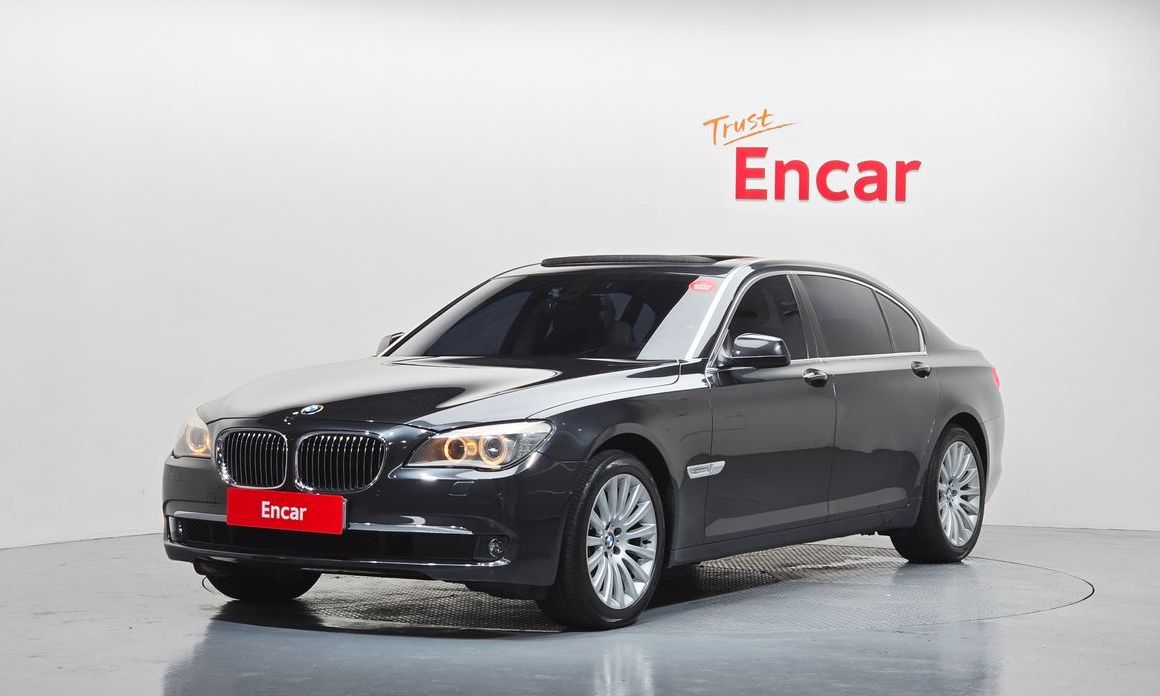 BMW 7-Series 2010
