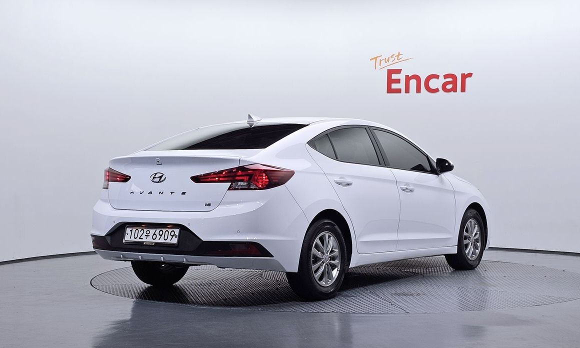 Hyundai AVANTE 2020