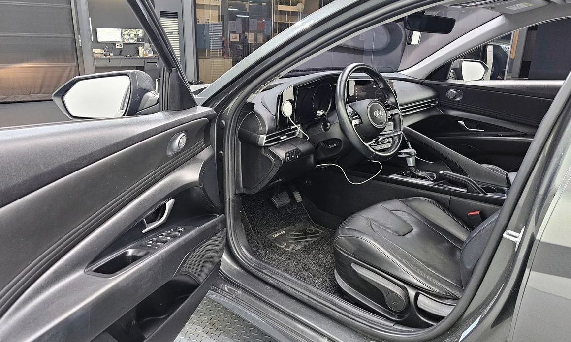 Hyundai AVANTE 2021