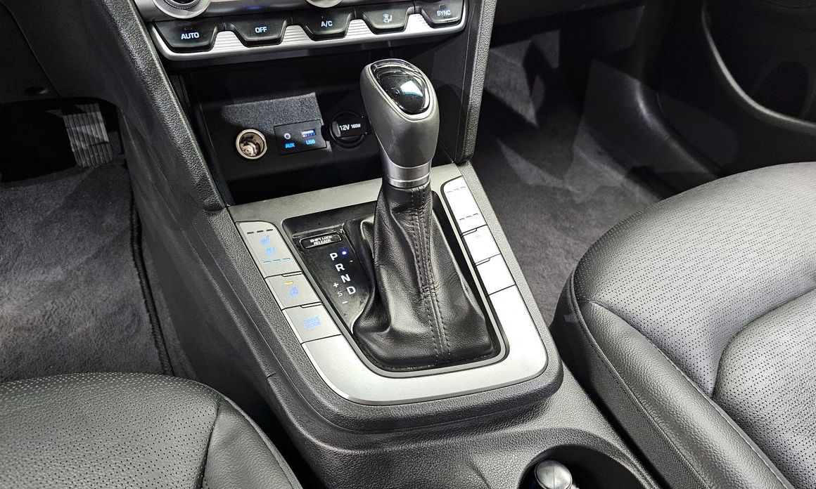 Hyundai AVANTE 2020