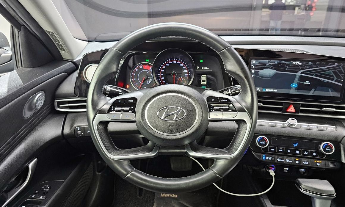 Hyundai AVANTE 2021
