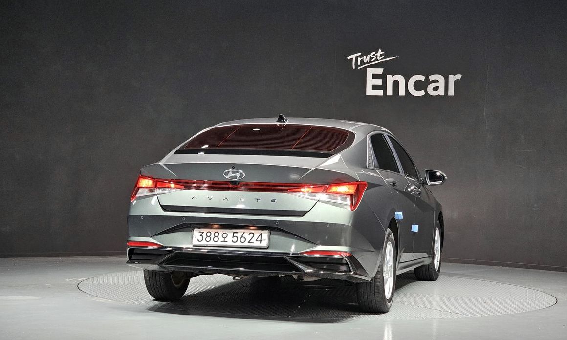 Hyundai AVANTE 2021