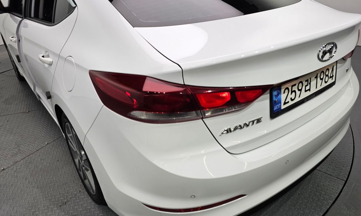 Hyundai AVANTE 2018