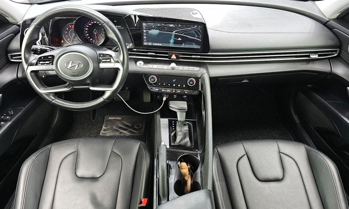 Hyundai AVANTE 2021