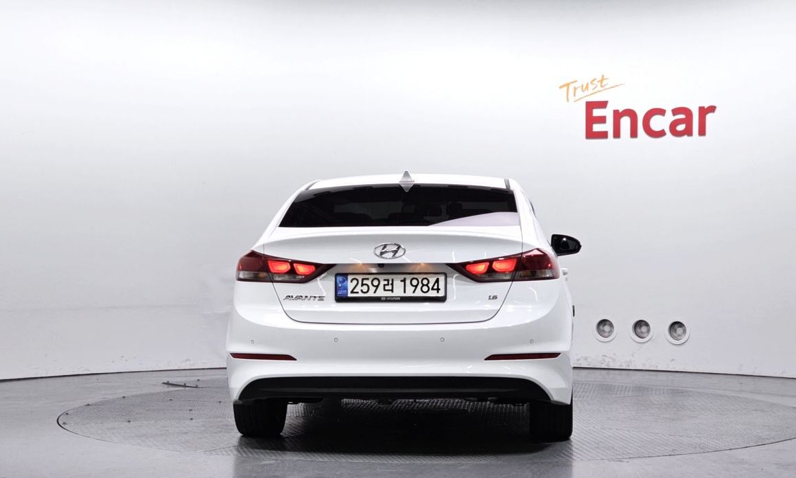 Hyundai AVANTE 2018