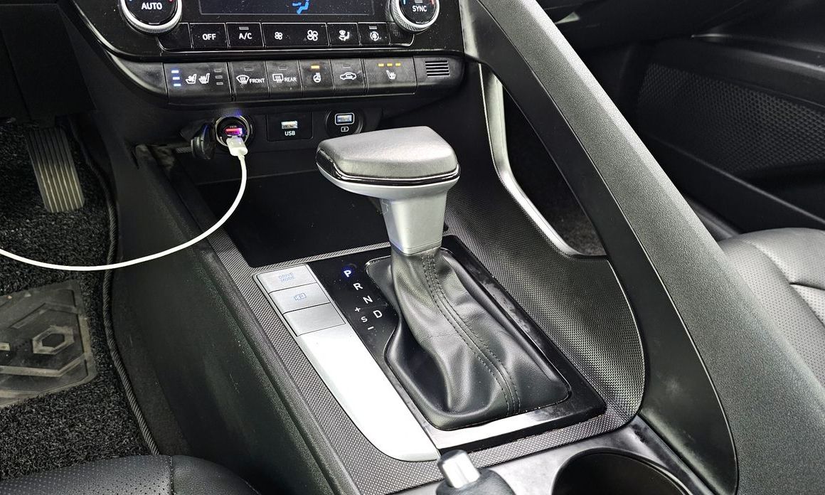 Hyundai AVANTE 2021
