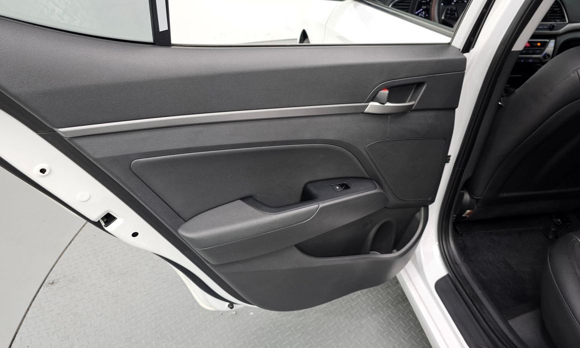 Hyundai AVANTE 2018